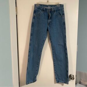 VTG Wrangler Rustler Jeans Men 30x32 Blue Straight Mid Rise Medium Wash Zip Fly